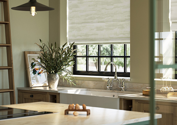 Glamour, Verde - Motorised Roman Blind - Image 5
